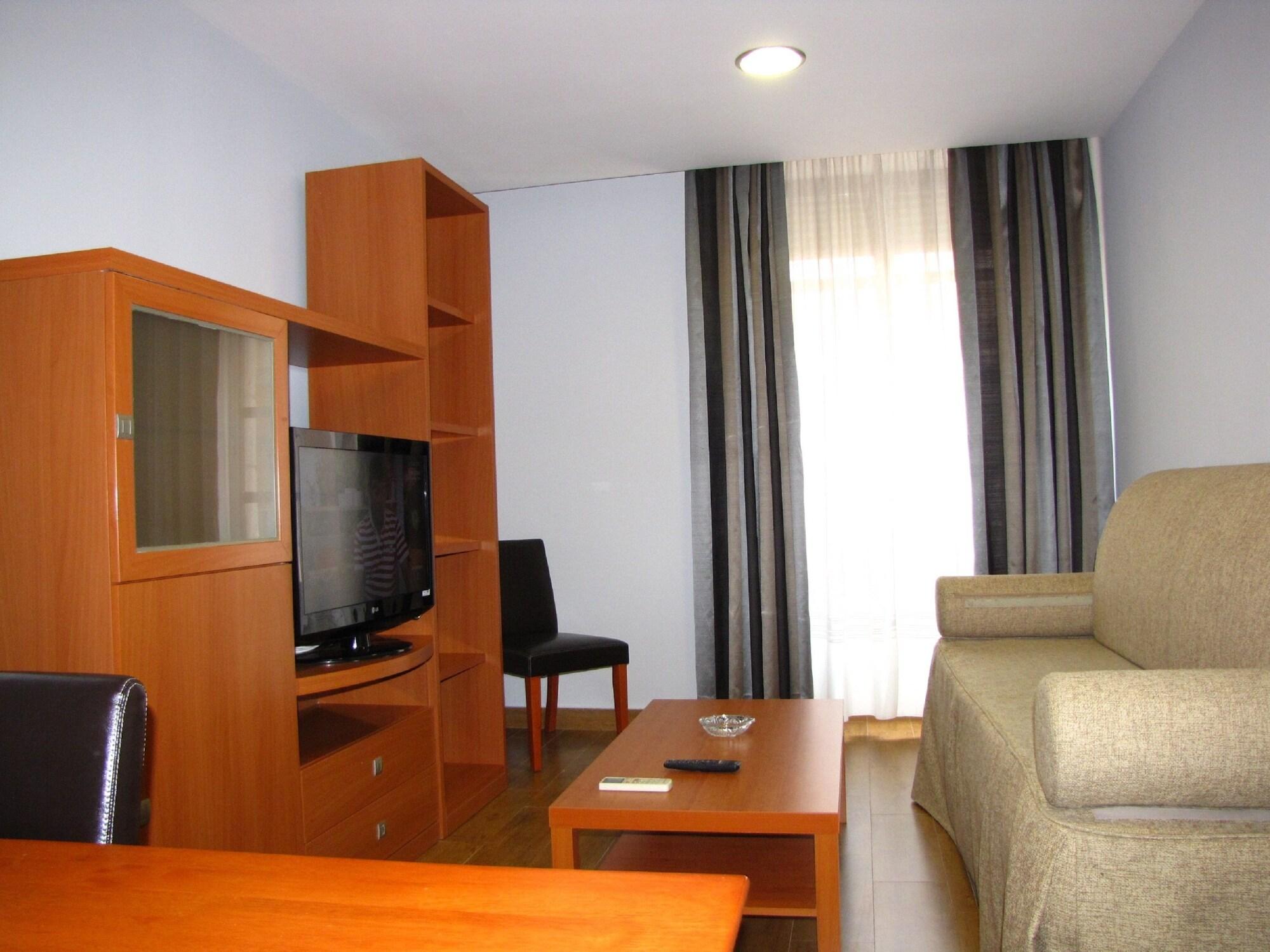 Apartamentos Boutique Catedral Valladolid Quarto foto